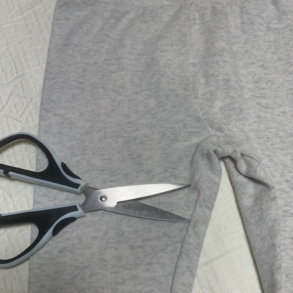 2T (5/$20) Carter’s 2-Pair Leggings - Picture 4 of 16